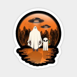 Alien And Bigfoot Ghost Halloween Moon Magnet