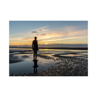 Sunset light, Crosby beach T-Shirt