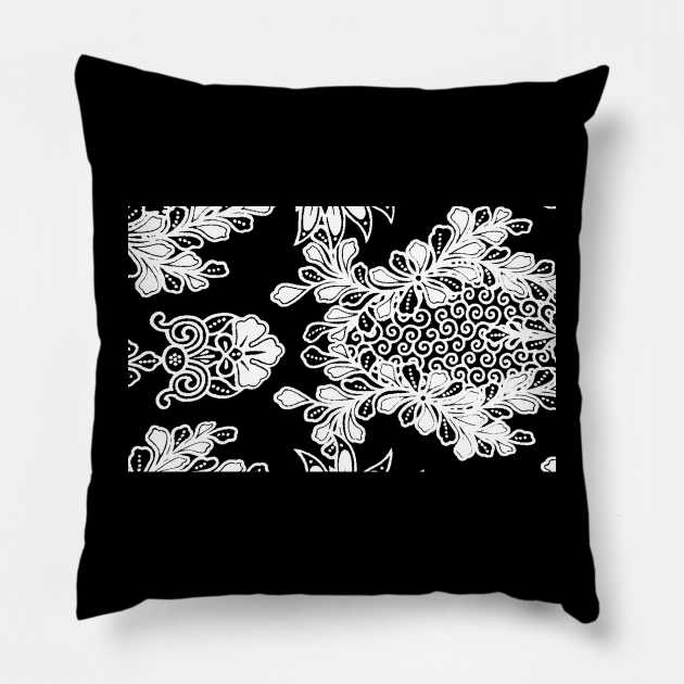 Paisley BALI BATIK Monochrome flowers Pillow by Batik Mollek