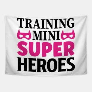 Training Mini Super HEROS Tapestry