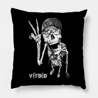 obey skull Vended Pillow