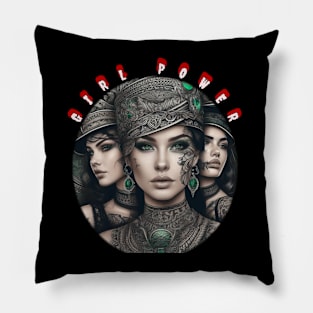 Girl power memorising green eyes Pillow