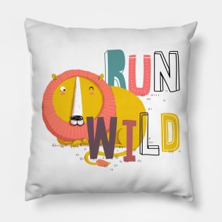 Run wild Pillow