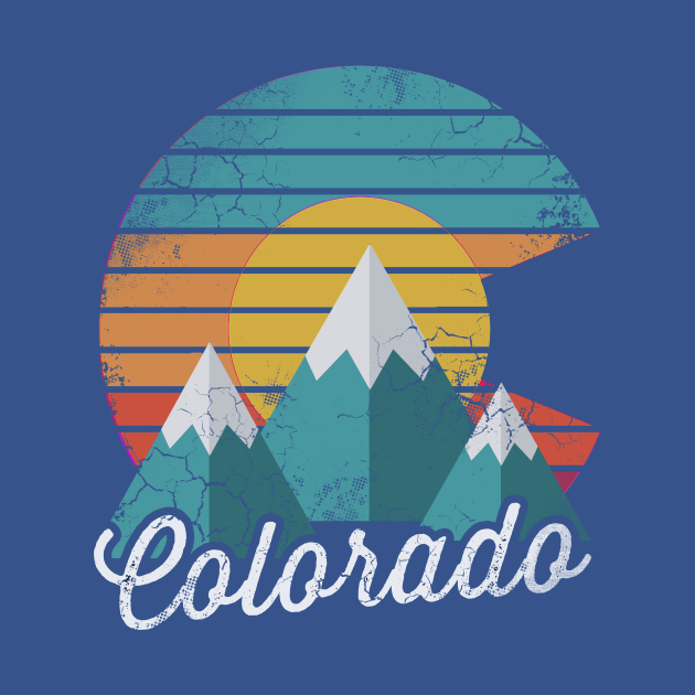 Disover Retro Colorado Mountains Flag Sunset - Colorado - T-Shirt