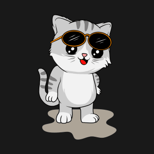 Stylish Kitty: Cat Wearing Cool Sunglasses - Trendy Tee for Cat Lovers T-Shirt