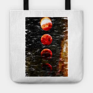 Fiery Super Moon Phases. For Moon Lovers Tote