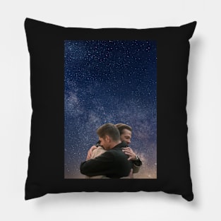 sam and dean last hug scene in heaven with stars supernatural finale Pillow