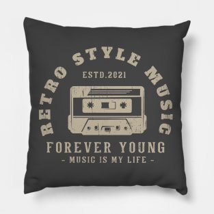 80s music vintage k7 tape retro cassete vynil audio distressed culture pop Pillow