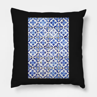 Portuguese tiles. Blue flowers and leaves Pillow