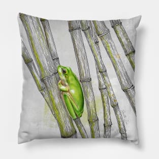 cute green frog on bamboo Pillow