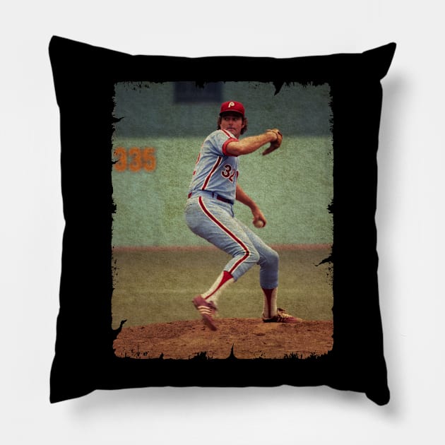 Steve Carlton in Philadelphia Phillies Pillow by anjaytenan