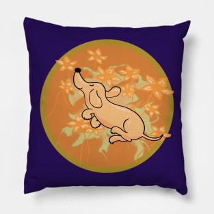 Cute dachshund flying around flowers Pillow