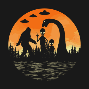 Bigfoot Loch Ness Monster And Aliens T-Shirt