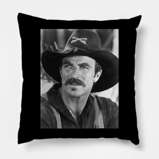 Selleck Pillow