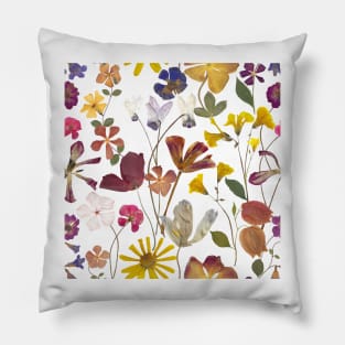 Pressed summer flowers seamless. Dry flowers composition. Romantic Spring blossom. Vibrant botanical print Pillow