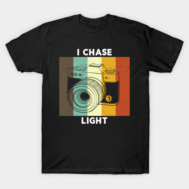 Discover Vintage Camera I Chase Light Retro Color - Lenses - T-Shirt