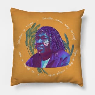 O Cio da Terra Pillow