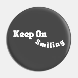 Keep on smiling, women's trendy smiley face summer shirt Pin