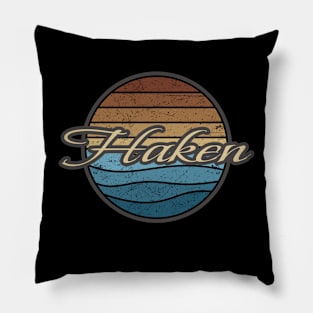 Haken Retro Waves Pillow