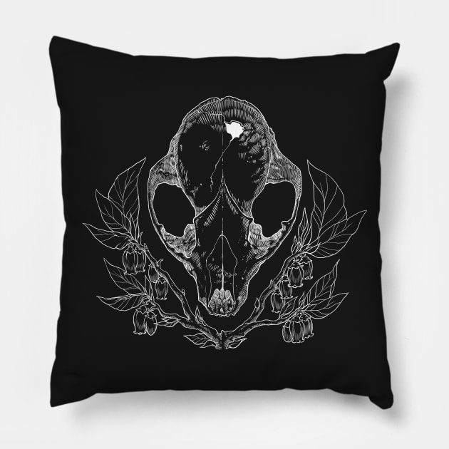 Coon Skull Noir Pillow by aiiishin