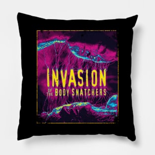 Body Snatchers Beware A Classic Sci-Fi Horror Tee Pillow