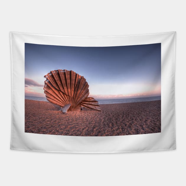 Scallop Sculpture Tapestry by Nigdaw