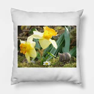 easter mouse with Daffodil Pillow