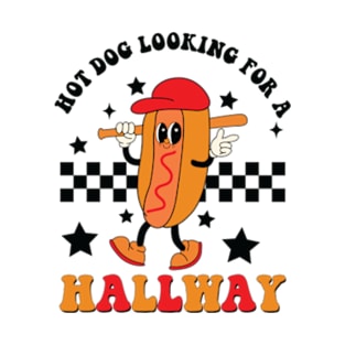 Hot Dog Looking For A Hallway Fast Food Funny T-Shirt