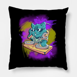 cat on turntables Pillow