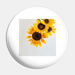 Gradation Yellow Flower Pin