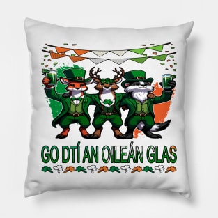 Irish Wildlife Toast, St. Paddys Trio Cheers Pillow