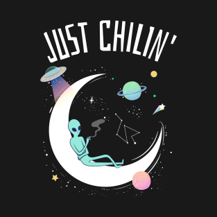 Alien Just Chilin' T-Shirt