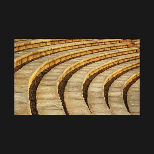 'Talons' (amphitheater) by LaurieMinor