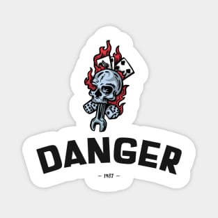 danger skull flame Magnet