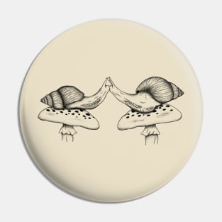 Kissing Snail Lovers Design Pin