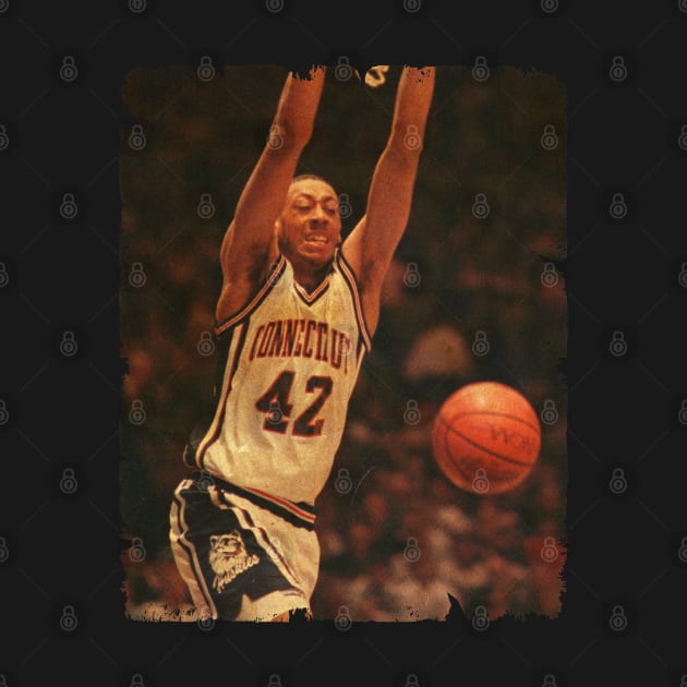 Donyell Marshall - Vintage Design Of Basketball by JULIAN AKBAR PROJECT