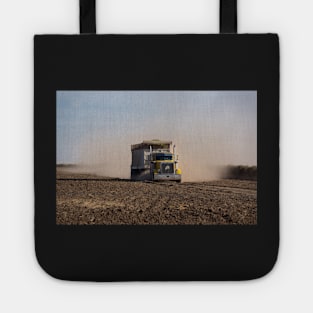 Truck in the dust. Tote