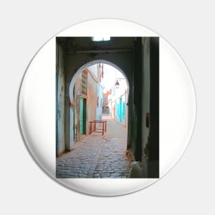 Tunis Alleyway Pin