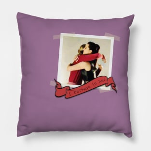 The hug Pillow