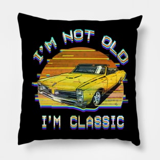 i'm not old Retro Glitch Pillow