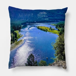 Rivers edge lookout Pillow