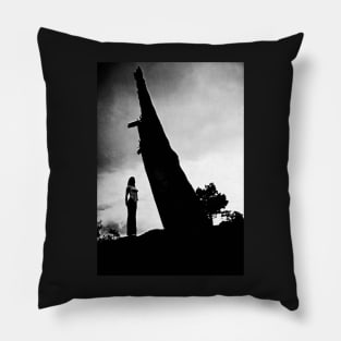 Coup de foudre Pillow