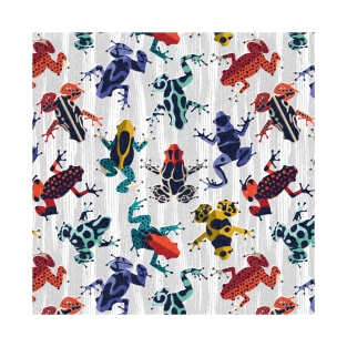 Quirky dart frogs dance // pattern // grey textured background brightly multicoloured poison amphibians T-Shirt