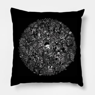 Monster Battle Royale (Circle) Pillow