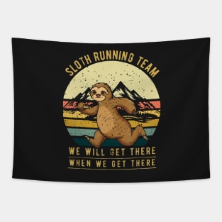 Sloth Running Team Shirt - Retro Vintage Sloth TShirt Tapestry