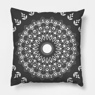 MANDALA DESIGN Pillow