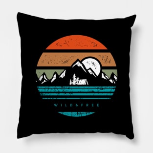 Mountains addicted Pillow