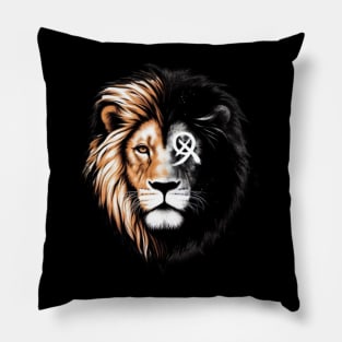 The Lion King's Majestic Safari: A Journey through Royal Realms Pillow