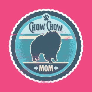 Chow Chow Mom - Distressed Chow Chow Silhouette Design T-Shirt