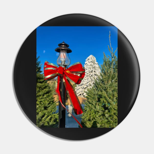 Red Bow Christmas Decoration Pin by Swartwout